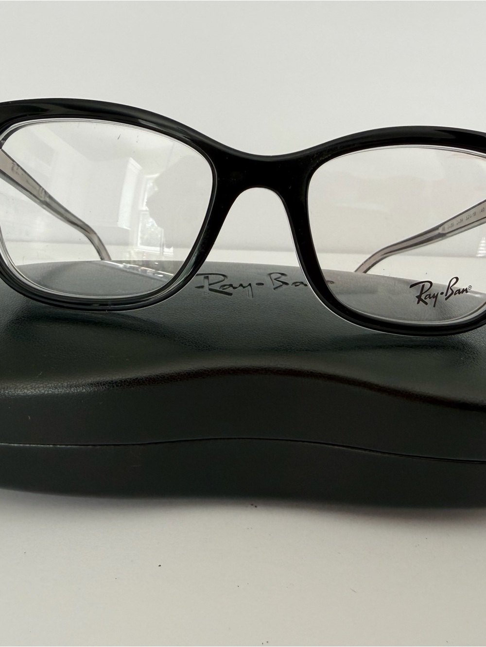 Ray-Ban Women's Black Oval Eyeglasses RB 5433 size 52-19  black/transparent